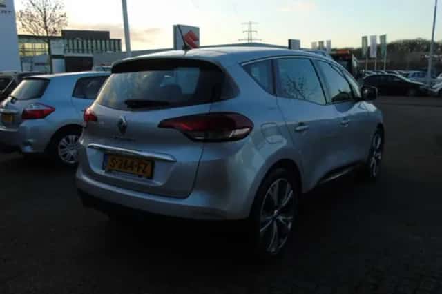 Renault Scénic (2016) thumbnail 5