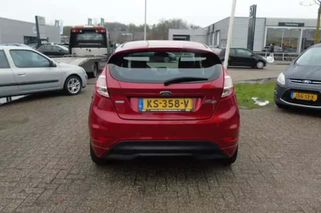 Ford Fiesta (2016) thumbnail 6