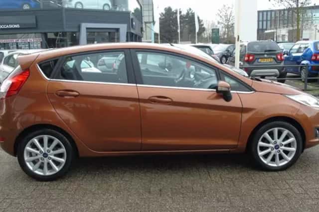 Ford Fiesta (2016) thumbnail 4