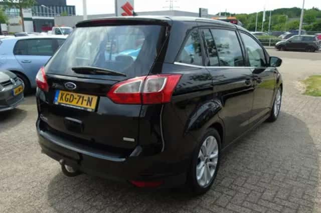Ford Grand C-Max (2017) thumbnail 5