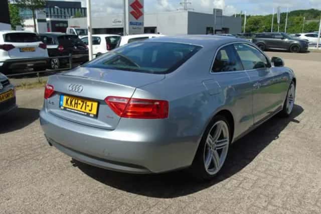 Audi A5 (2009) thumbnail 5