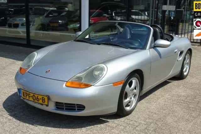 Porsche Boxster (2002) thumbnail 1