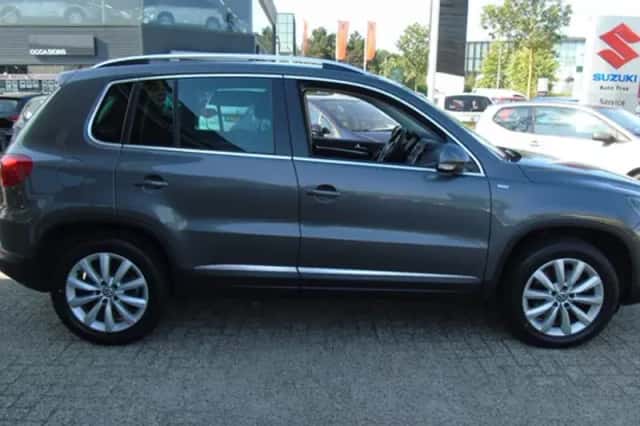 Volkswagen Tiguan (2015) thumbnail 4