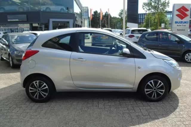 Ford Ka (2010) thumbnail 4