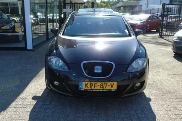 SEAT Leon (2008) thumbnail 2