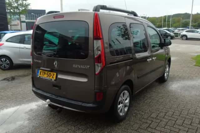 Renault Kangoo (2015) thumbnail 5