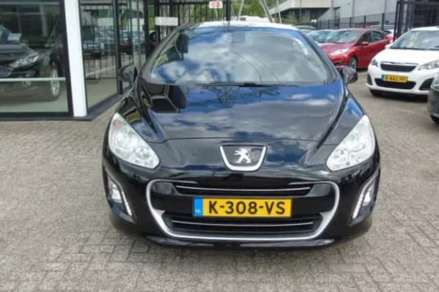 Peugeot 308 (2012) thumbnail 2