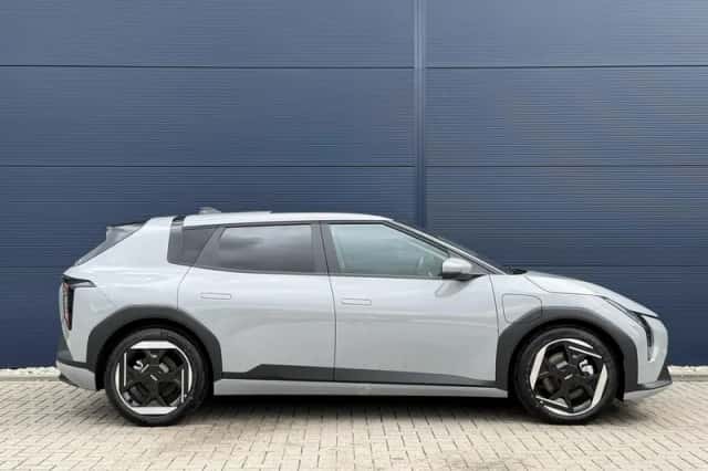 Kia EV4 (2026) thumbnail 2