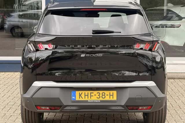 Peugeot E-5008 (2026) thumbnail 6