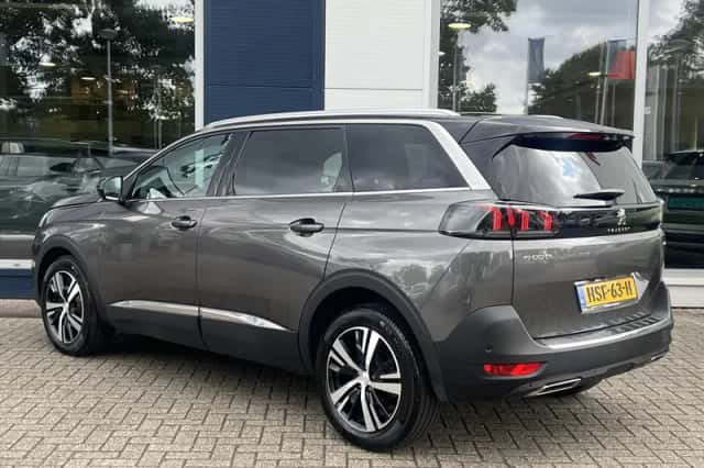 Peugeot 5008 (2023) thumbnail 6