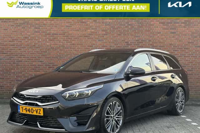Kia Ceed (2023) thumbnail 1