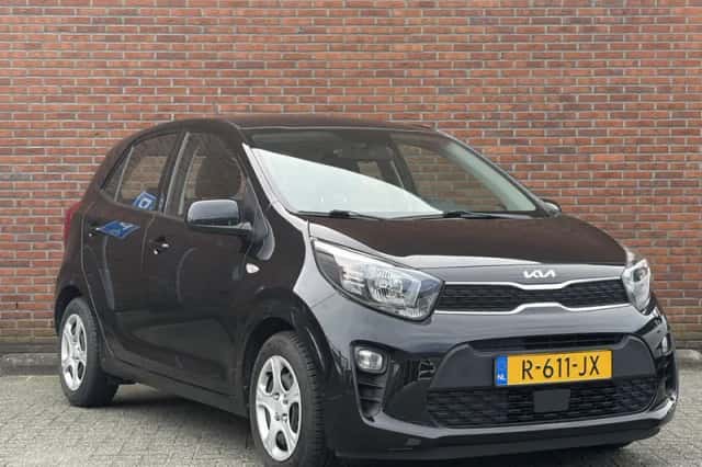 Kia Picanto (2022) thumbnail 3