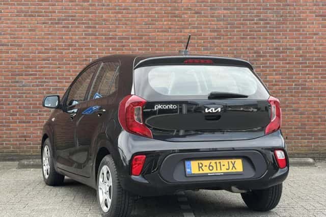 Kia Picanto (2022) thumbnail 6