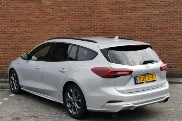 Ford Focus (2024) thumbnail 4