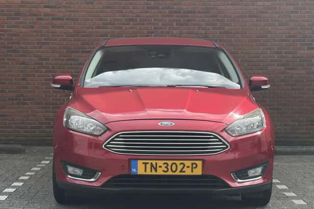 Ford Focus (2017) thumbnail 3