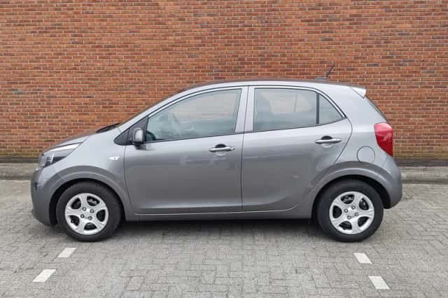 Kia Picanto (2021) thumbnail 2