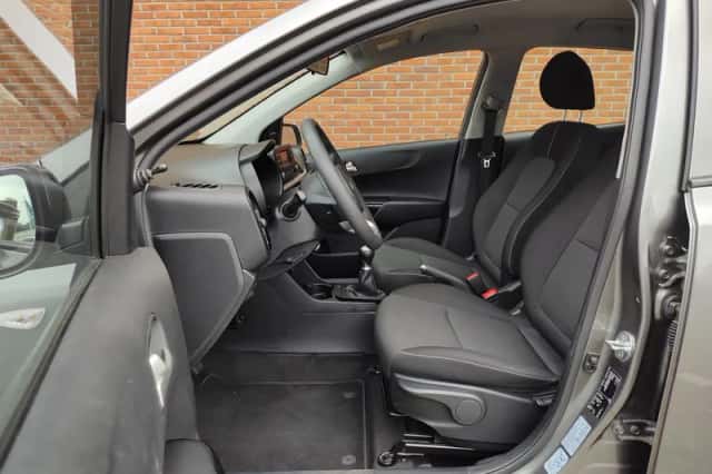 Kia Picanto (2021) thumbnail 5