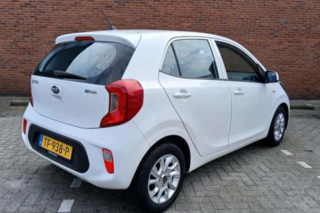 Kia Picanto (2018) thumbnail 5