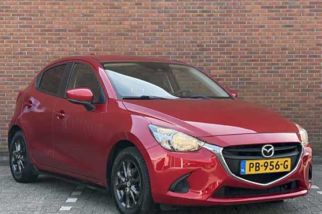 Mazda 2 (2017) thumbnail 3