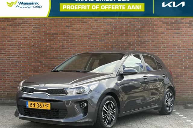Kia Rio (2018) thumbnail 1