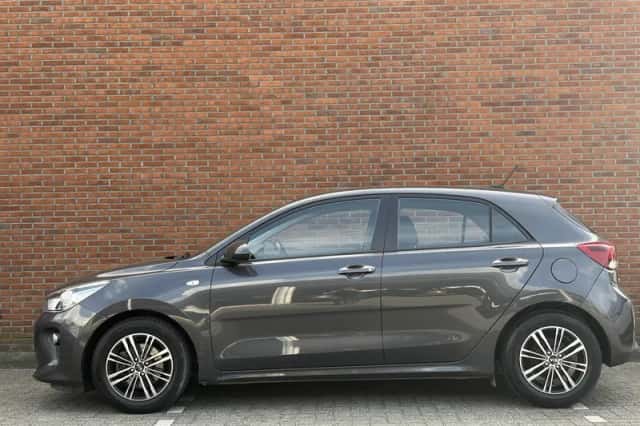 Kia Rio (2018) thumbnail 5