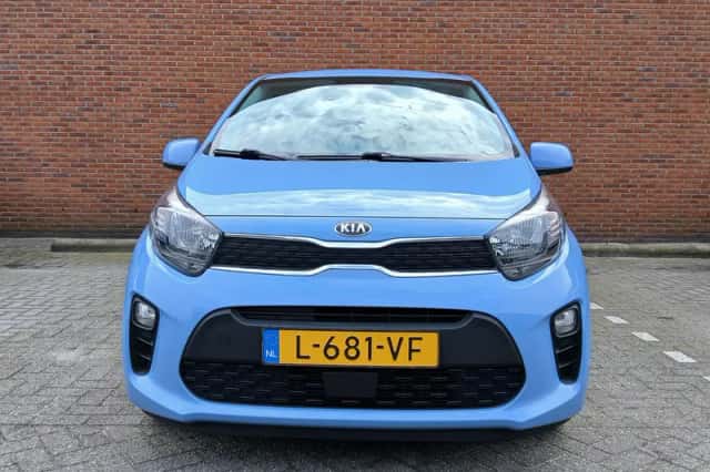 Kia Picanto (2021) thumbnail 2