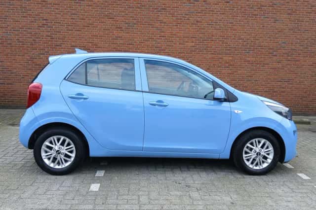 Kia Picanto (2021) thumbnail 4