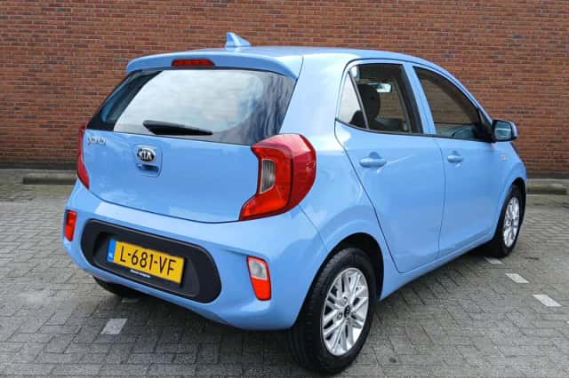 Kia Picanto (2021) thumbnail 5