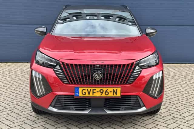 Peugeot 2008 (2025) thumbnail 2