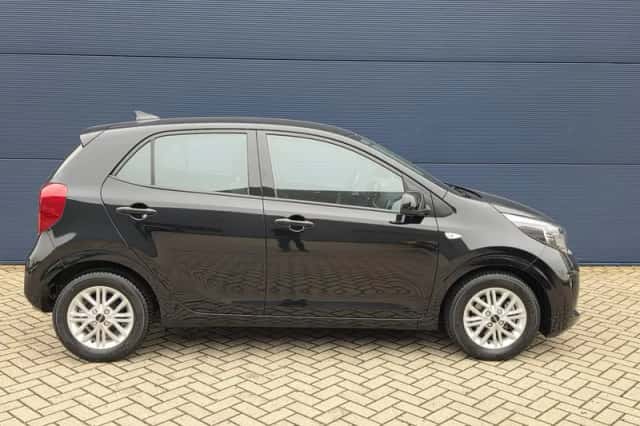 Kia Picanto (2023) thumbnail 6