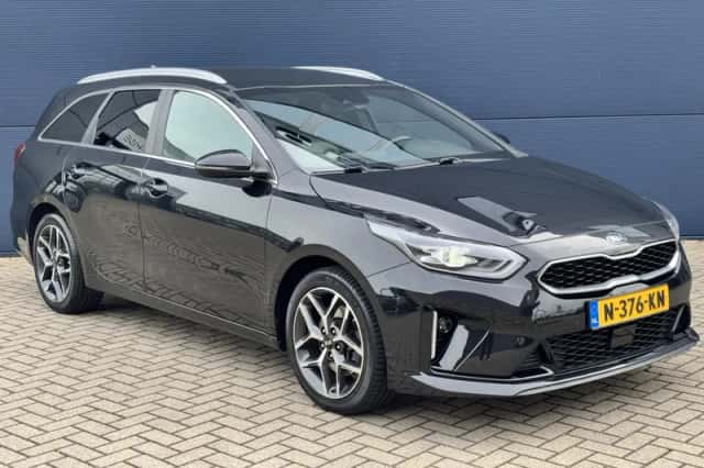 Kia Ceed Sportswagon (2021) thumbnail 4