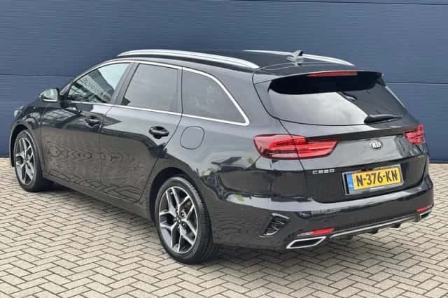 Kia Ceed Sportswagon (2021) thumbnail 5