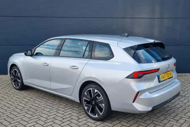 Opel Astra (2025) thumbnail 3