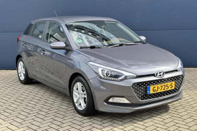 Hyundai i20 (2015) thumbnail 3
