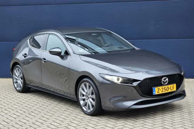 Mazda 3 (2024) thumbnail 3
