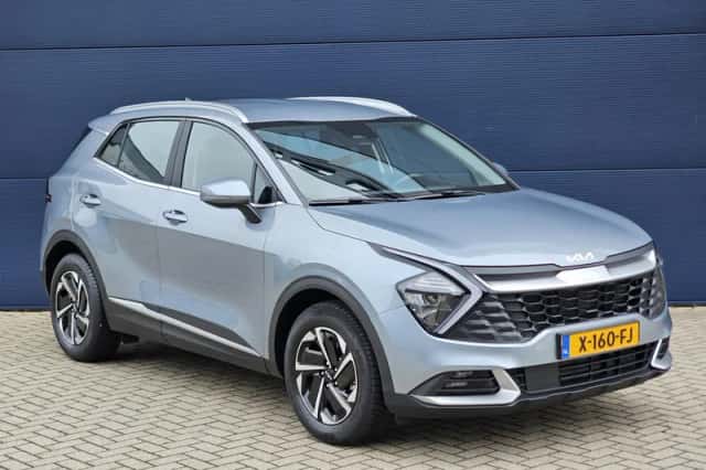 Kia Sportage (2023) thumbnail 3