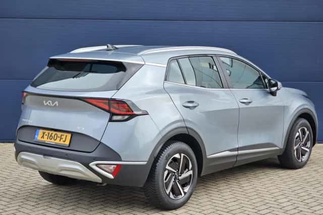 Kia Sportage (2023) thumbnail 6