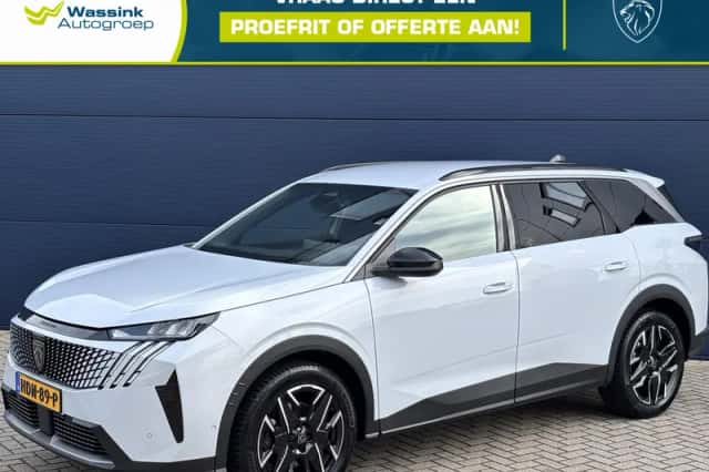 Peugeot 5008 (2025) thumbnail 1