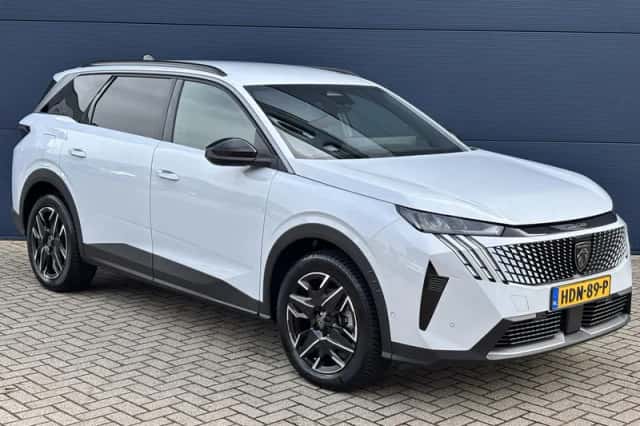 Peugeot 5008 (2025) thumbnail 3