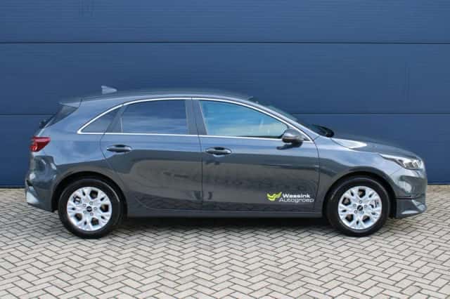Kia Ceed (2025) thumbnail 5
