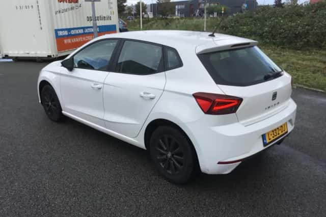 SEAT Ibiza (2018) thumbnail 2