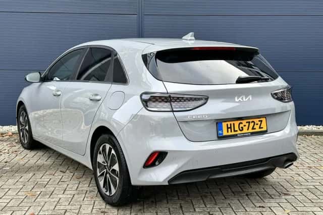 Kia Ceed (2025) thumbnail 6
