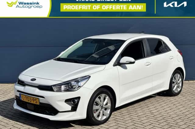 Kia Rio (2021) thumbnail 1