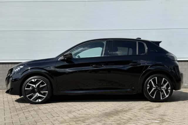Peugeot 208 (2024) thumbnail 3