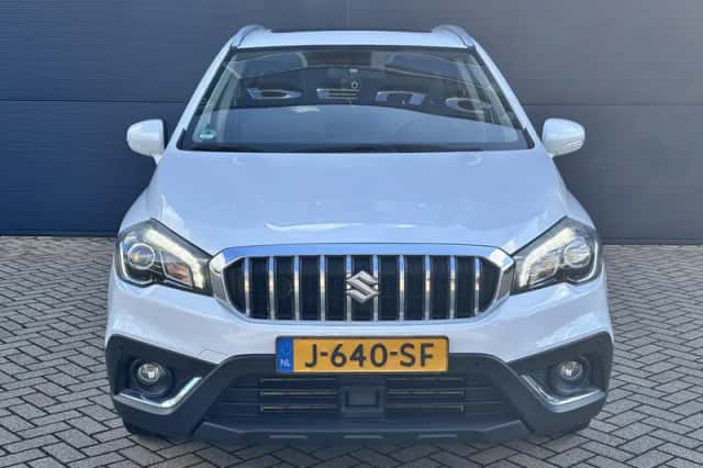 Suzuki S-Cross (2020) thumbnail 2
