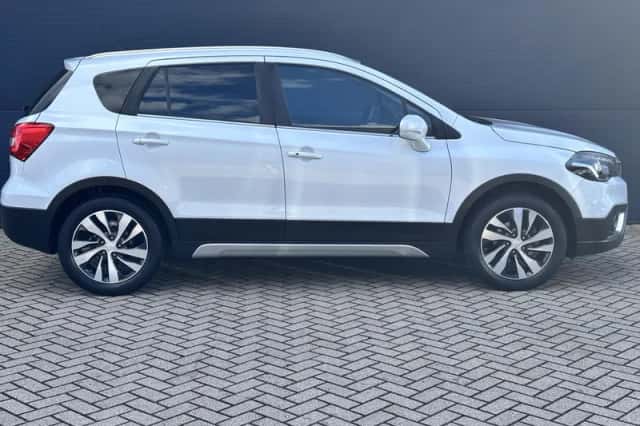 Suzuki S-Cross (2020) thumbnail 4