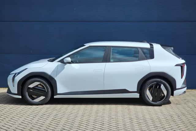 Kia EV4 (2026) thumbnail 5