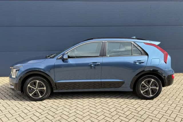 Kia Niro (2022) thumbnail 5