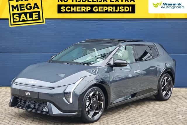 Kia EV4 (2026) thumbnail 1