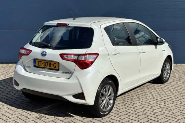 Toyota Yaris (2018) thumbnail 6
